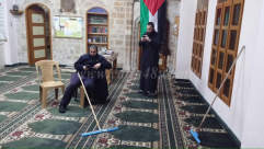 الشيخ محمد عايش "لن تقام الصلاة اليوم في مسجد البحر بسبب أعمال الصيانة"